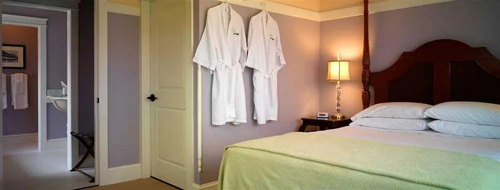 Beach Spa Bed & Breakfast Virginia Beach