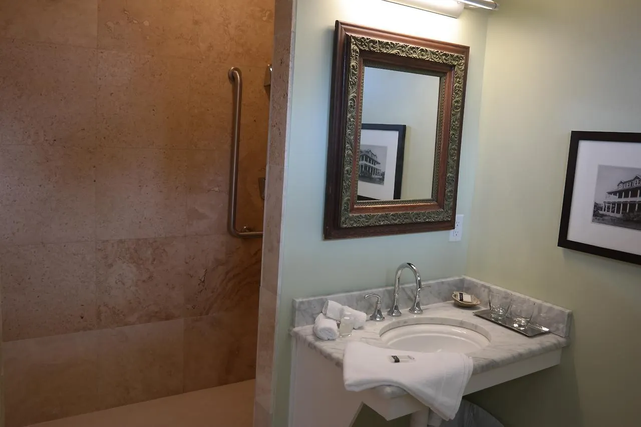 Beach Spa Bed & Breakfast Virginia Beach