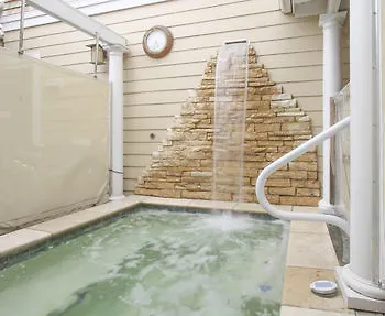 Beach Spa Bed & Breakfast Virginia Beach 4*,